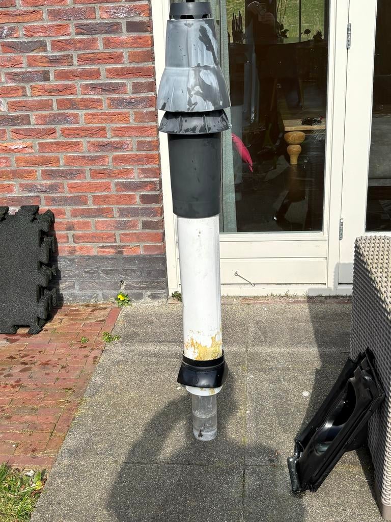 Dakdoorvoer met dakpan - Gebruikt, Doe-het-zelf en Verbouw, Dakpannen en Dakbedekking, Ophalen, Kunststof, Gebruikt, Zwart