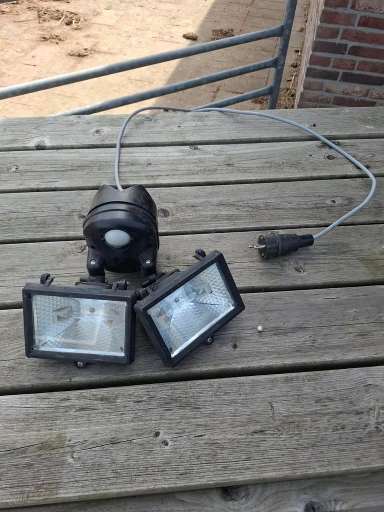 Buitenverlichting, Ophalen