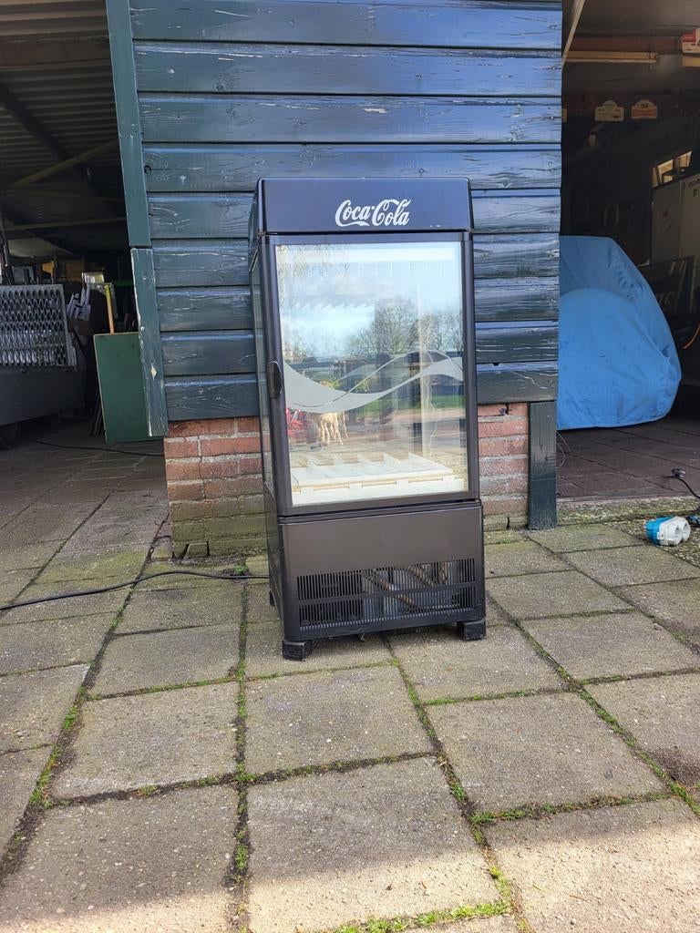 Coca Cola koelkast, Witgoed en Apparatuur, 200 liter of meer, Ophalen, Zonder vriesvak, 160 cm of meer