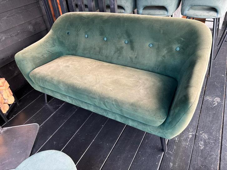 Comfortabele 2.5-zitsbank van Jysk - Fluweel, Huis en Inrichting, Banken | Bankstellen, Gebruikt, Rechte bank, Driepersoons, 150 tot 200 cm