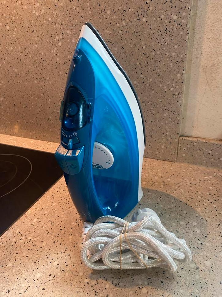Philips Comfort Strijkijzer - Blauw/Wit, Witgoed en Apparatuur, Strijkijzers en Strijkplanken, Gebruikt, Strijkijzer met snoer