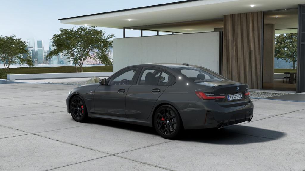 BMW 3 Serie 330e M Sport Automaat / Schuif-kanteldak / Achte, Automaat, 1998 cc, Achterwielaandrijving, Zwart