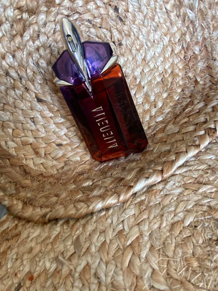 Alien Hypersense Eau de Parfum 60 ml Navulbaar, Ophalen of Verzenden, Zo goed als nieuw