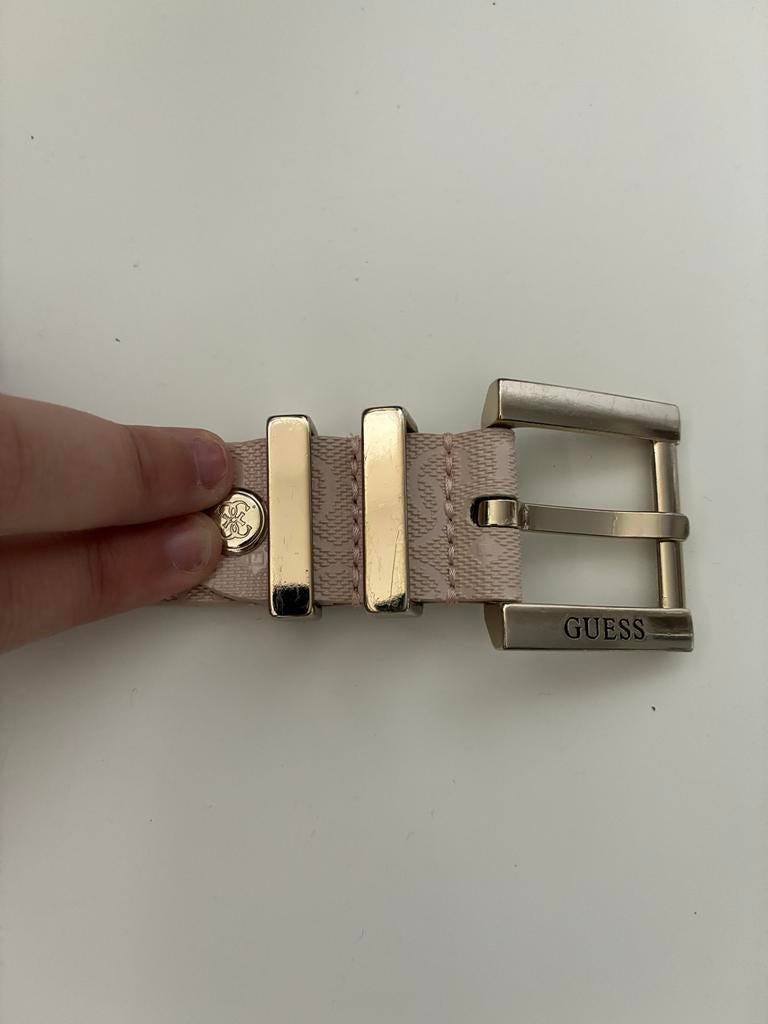 Guess dames riem maat S, Kleding | Dames, Riemen en Ceinturen, Ophalen of Verzenden, Gedragen, Overige kleuren