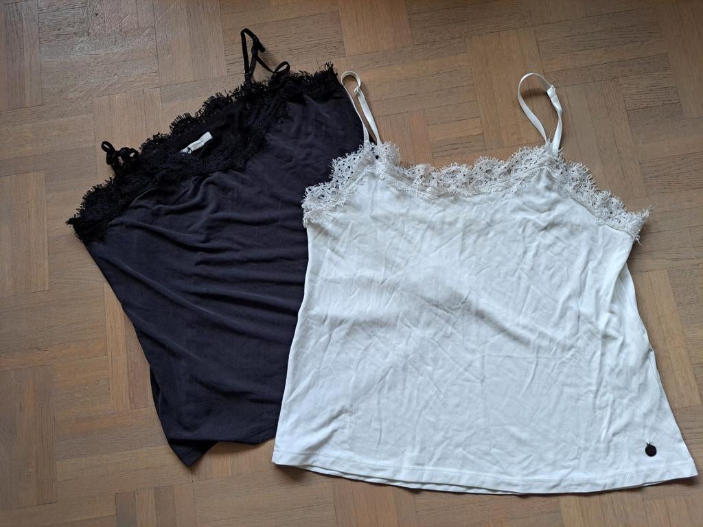 Als nieuw !! 2 kanten tops zwart wit RELEVATION mt  S, Kleding | Dames, Tops, Zwart, Ophalen of Verzenden, Zo goed als nieuw, Relevation