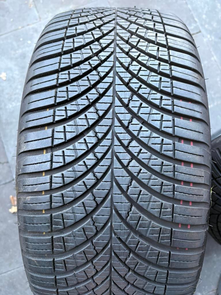 225/40/18 Goodyear Vector 4 Season gen 3, Ophalen, Gebruikt