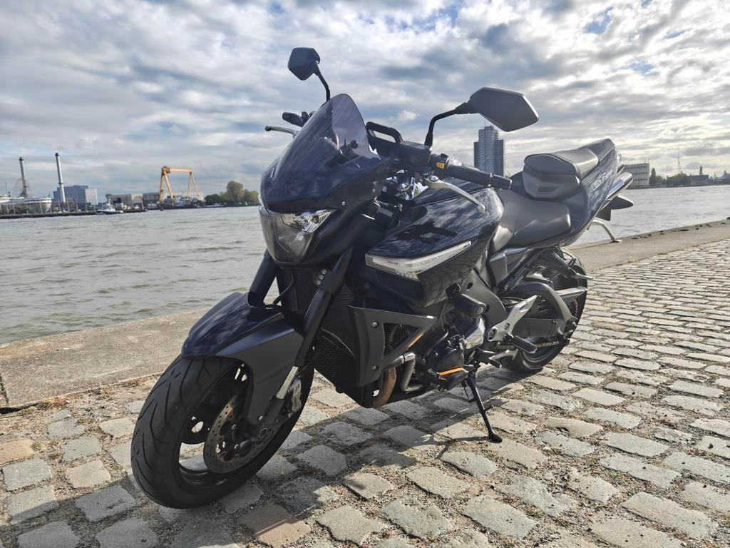 Suzuki B-King 1340 (Hayabusa), 1340 cc, 4 cilinders, Particulier, Meer dan 35 kW