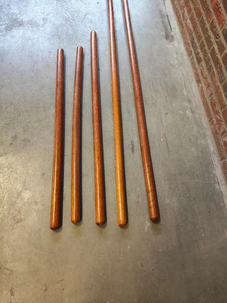 ronde hardhouten trapleuning, Ophalen, Zo goed als nieuw, Trap, 2 tot 4 meter