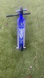 Metallic Blauwe Stuntstep met Pegs - 87 cm Hoog, Fietsen en Brommers, Steps, Ophalen, Gebruikt, Overige typen