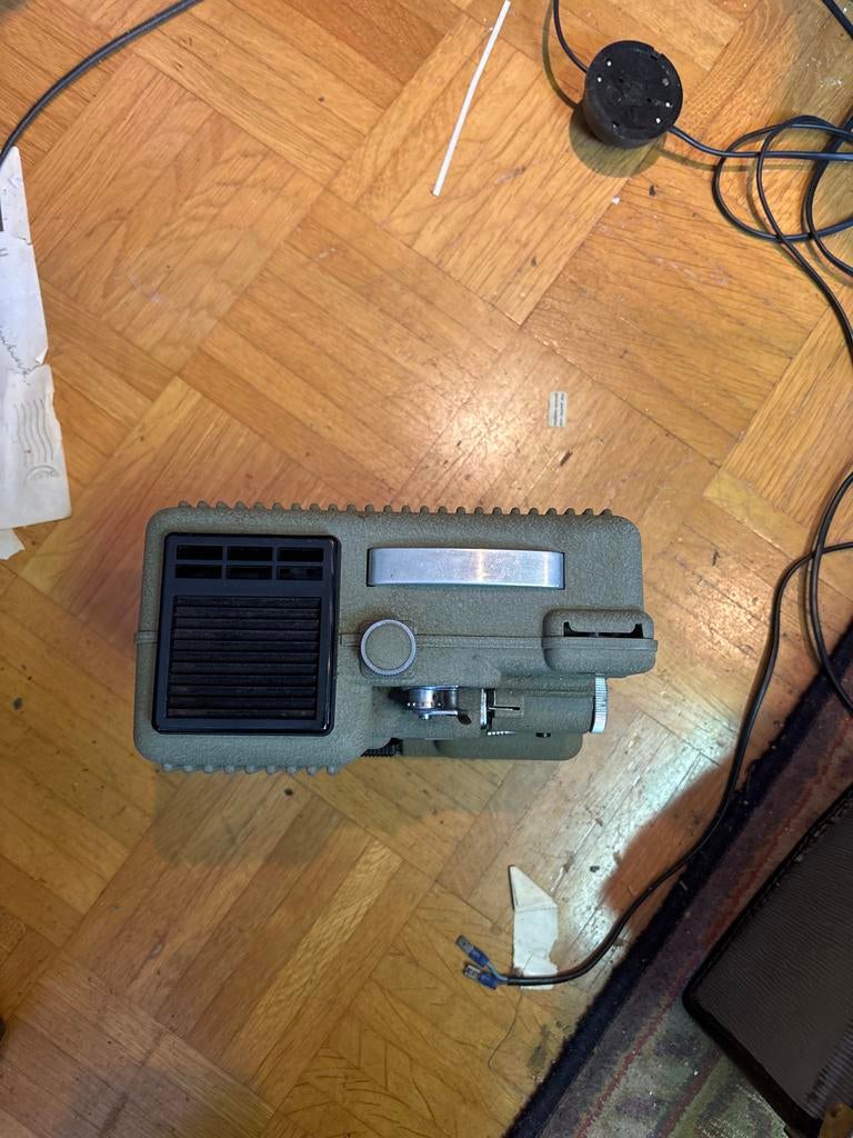 Vintage Projector Eumig, werking onbekend, Ophalen of Verzenden, Niet werkend