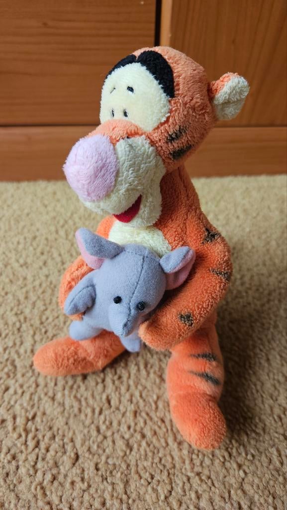Teigetje met knuffetje knuffel, Ophalen of Verzenden, Olifant