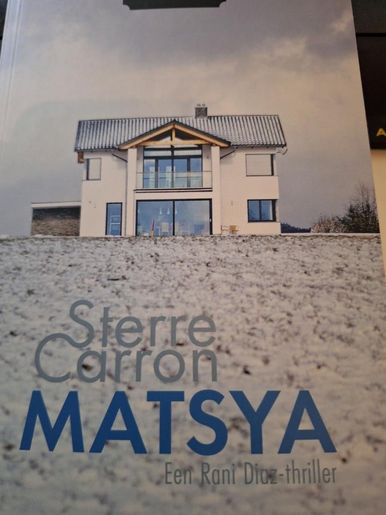Matsya - Sterre Carron - Rani Diaz thriller, Boeken, Ophalen of Verzenden, Zo goed als nieuw, Sterre Carron, Nederland