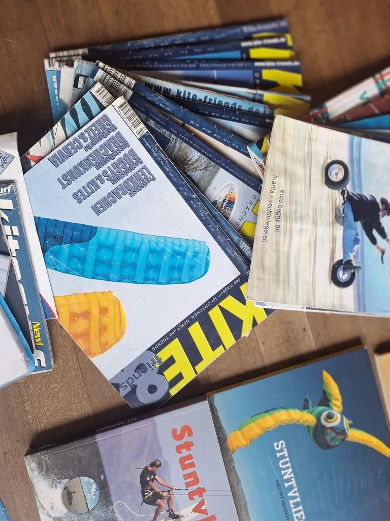 Kist vol met tekeningen buggy Protask, Ophalen