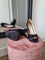 Piure pump maat 40, Kleding | Dames, Schoenen, Ophalen of Verzenden, Zo goed als nieuw, Zwart, Pumps