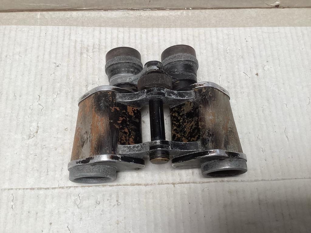 Antieke Carl Zeiss verrekijker - defect, voor decoratie, Ophalen, Niet werkend, 8 tot 12x, Porro (met knik)