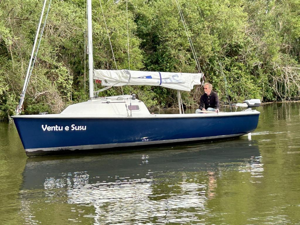 Tirion 21 Inruil Mogelijk, Watersport en Boten, Kajuitzeilboten en Zeiljachten, Gebruikt, Polyester, Elektrisch, 6 tot 9 meter