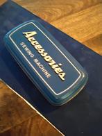 Vintage Naaimachine Onderdelen in Accessoires Blik, Ophalen of Verzenden, Gebruikt, Toebehoren, Overige merken