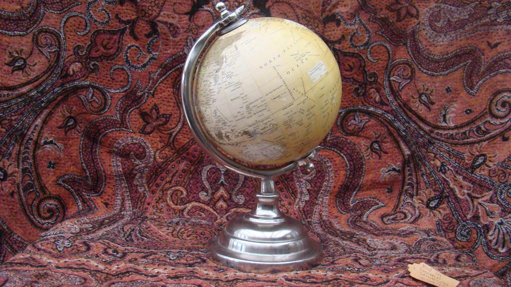 Clobe ( Wereld bol, Antiek en Kunst, Ophalen of Verzenden