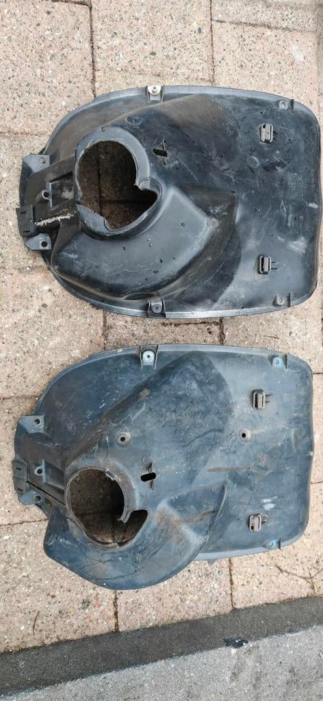 Peugeot speedfight 1 en 2 voorspatbord binnen gedeelte., Fietsen en Brommers, Brommeronderdelen | Oldtimers, Ophalen of Verzenden
