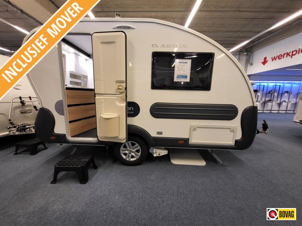 Adria Action 361 LH; zeer netjes, Unico Verona+voorwand, Overige typen, Standaardzit, Bedrijf, 750 - 1000 kg