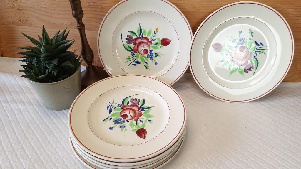 Vintage 7 platte borden BOCH, Huis en Inrichting, Keuken | Servies, Ophalen of Verzenden, Aardewerk, Overige stijlen, Bord(en)