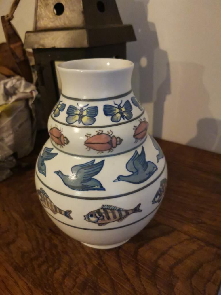 Unieke Vaas met Dierenmotieven - Handgeschilderd 1974, Antiek en Kunst, Antiek | Vazen, Ophalen of Verzenden