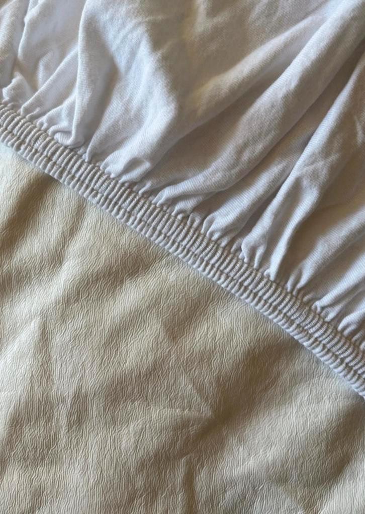 Matt sleeps matrasbeschermer 1.80 x 2.00m, Huis en Inrichting, Slaapkamer | Beddengoed, Zo goed als nieuw, Eenpersoons, Wit, Ophalen of Verzenden