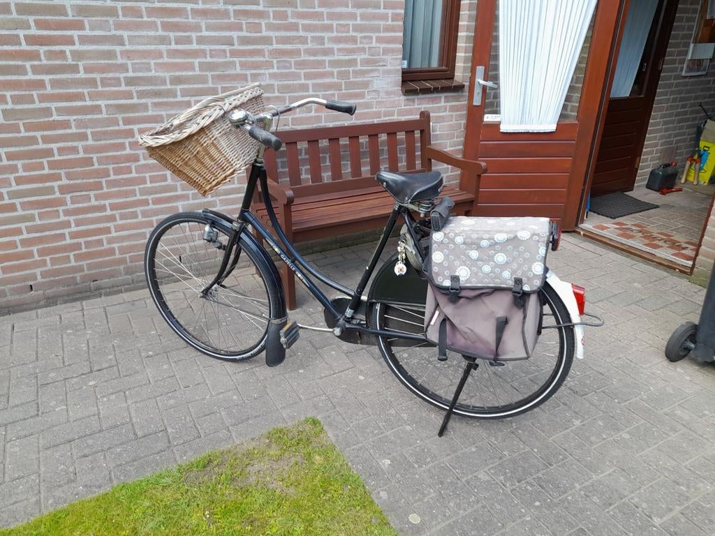 Omafiets Gazelle met mand en fietstassen, Ophalen, Terugtraprem, Gazelle, 53 tot 56 cm