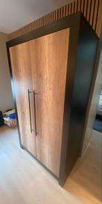 Europe Baby Vittoria ledikant en kledingkast zwart/houtlook, Ophalen, Zo goed als nieuw, Ledikant