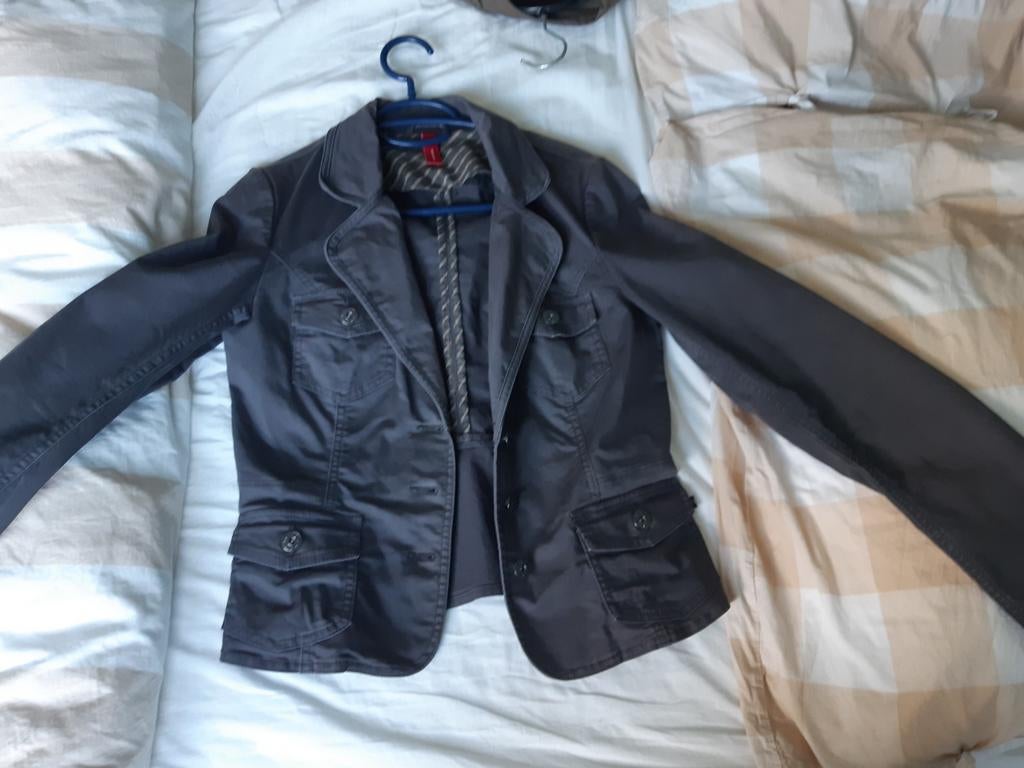 Vero moda jasje dames maat 38 dames jasje grijs maat 38, Maat 38/40 (M), Vero Moda, Ophalen of Verzenden, Zo goed als nieuw