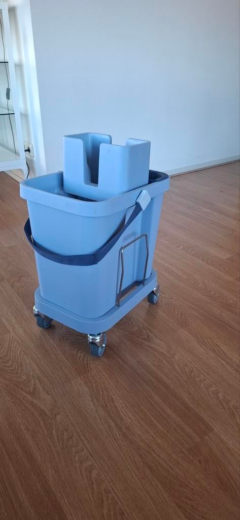 Hara dweil emmer, zo goed als nieuw!, Ophalen