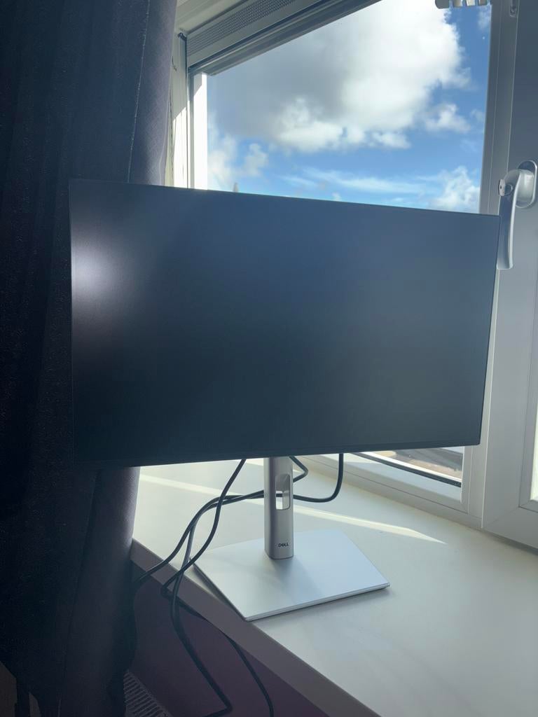 Nieuwe Dell 24 inch monitor + toetsenbord, muis en kabels, Computers en Software, Monitoren, HDMI, IPS, In hoogte verstelbaar