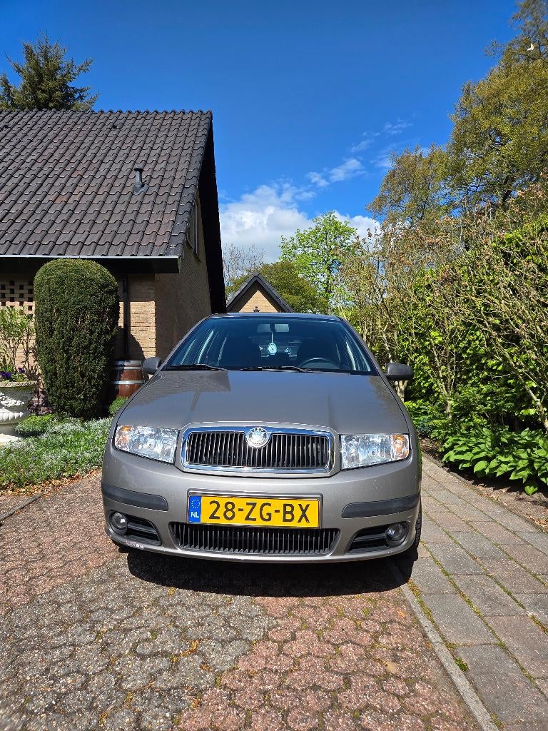 Skoda Fabia 1.4 Combi 59KW 2008 Beige, Auto's, Skoda, Voorwielaandrijving, 4 cilinders, 1070 kg, Origineel Nederlands
