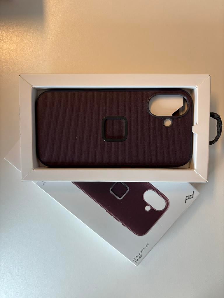 Peak Design Everyday Case iPhone 16, Kunststof, Hoesje of Tasje, Ophalen of Verzenden, Zo goed als nieuw