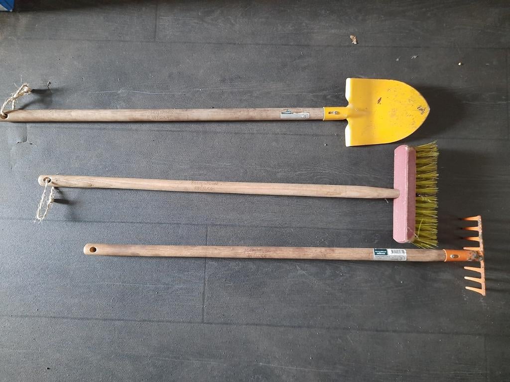 Kinder tuingereedschap, hark, schep, veger, Ophalen, Gebruikt, Hark, Welkoop