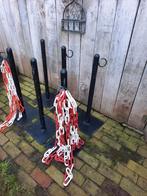 Tekoop afzet paaltjes met 15,5 meter ketting, Hobby en Vrije tijd, Feestartikelen, Ophalen, Gebruikt, Carnaval