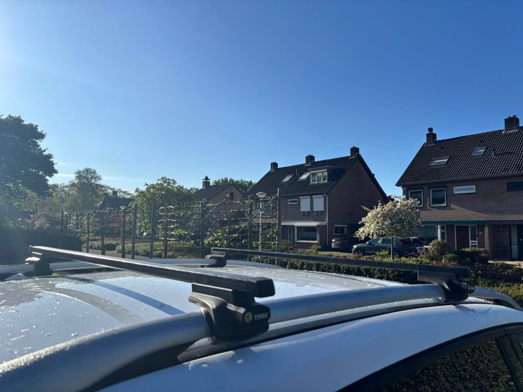 Set Thule dakdragers voor Ford Kuga, Auto diversen, Dakdragers, Ophalen of Verzenden, Gebruikt