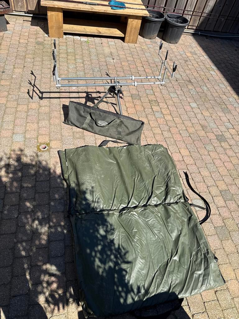 Rodpod en onthaakmat voor karpervissen, Ophalen of Verzenden, Gebruikt, Overige typen