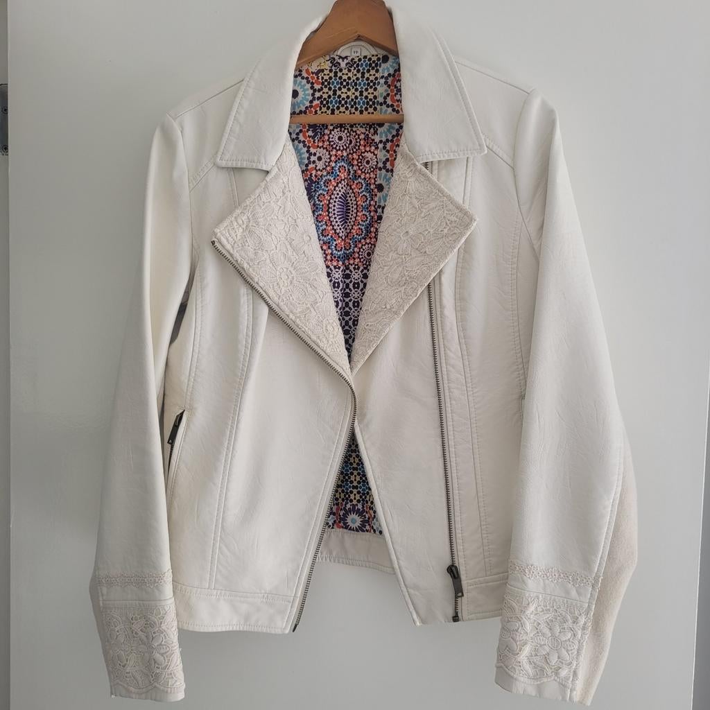 Desigual Nepleren Jasje Maat 44 - Zo Goed Als Nieuw, Wit, Maat 42/44 (L), Ophalen of Verzenden, Zo goed als nieuw