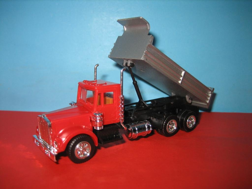 bak  USA  Kipwagen  Kenworth  Herpa, Ophalen of Verzenden, Zo goed als nieuw, Bus of Vrachtwagen, Herpa