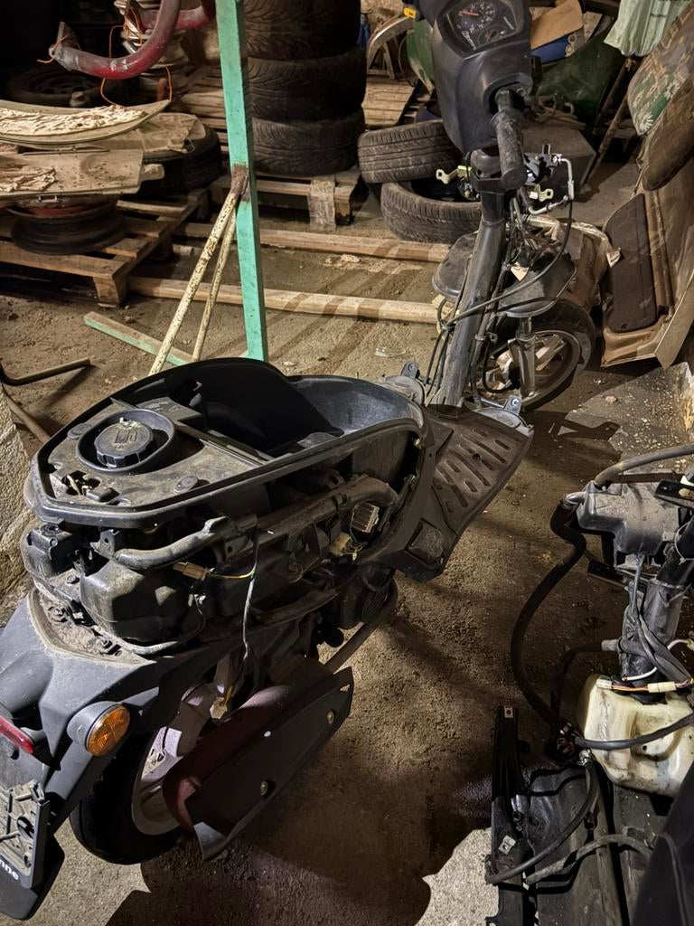 Kisbee 4 takt zonder kenteken voor onderdelen, Ophalen of Verzenden