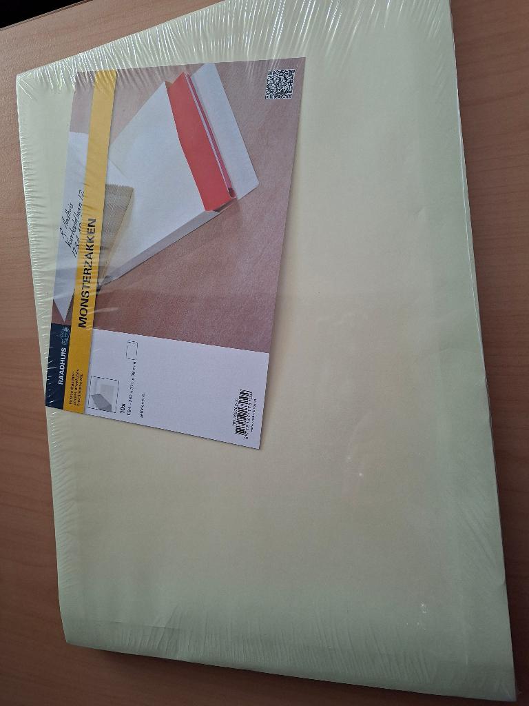 Envelopen, stickers, inbindmachine, nietapparaat etc te koop, Diversen, Papierwaren, Ophalen of Verzenden, Nieuw