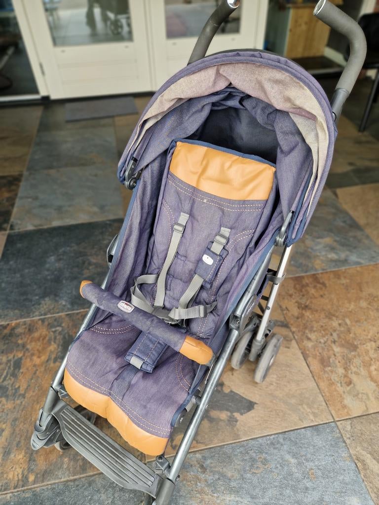 Chicco LiteWay Buggy met regenhoes, Ophalen, Gebruikt, Overige merken, Verstelbare rugleuning