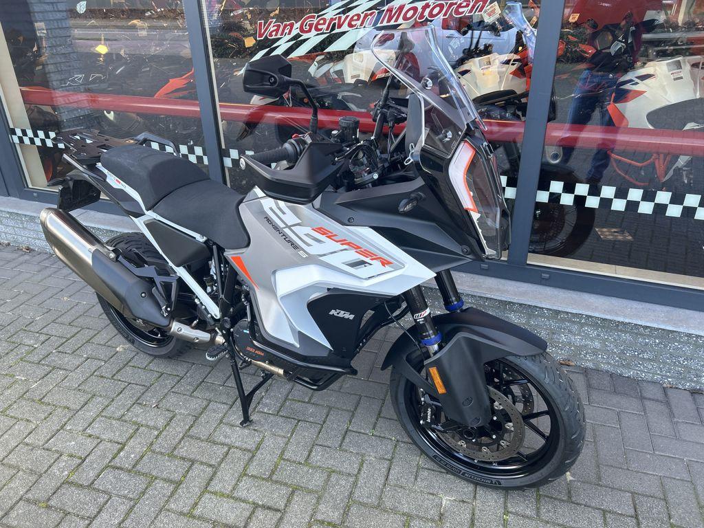 KTM 1290 SUPER ADVENTURE S 2023, Bedrijf, Toermotor