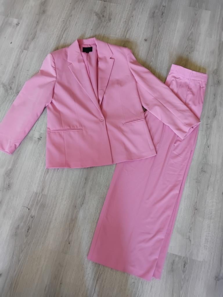Zara broekpak roze maat L oversized, Kostuum of Pak, Zara, Maat 42/44 (L), Nieuw