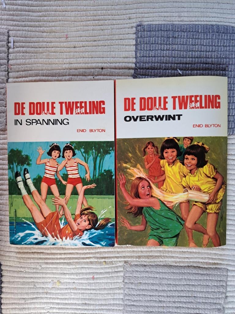 De dolle tweeling 2x, Boeken, Ophalen of Verzenden, Zo goed als nieuw