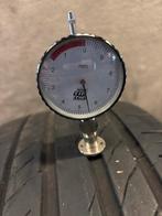 Diverse sets 235-50-18 2 of 4 stuks A-Merken Zomerbanden, Ophalen, 18 inch, Gebruikt, 235 mm