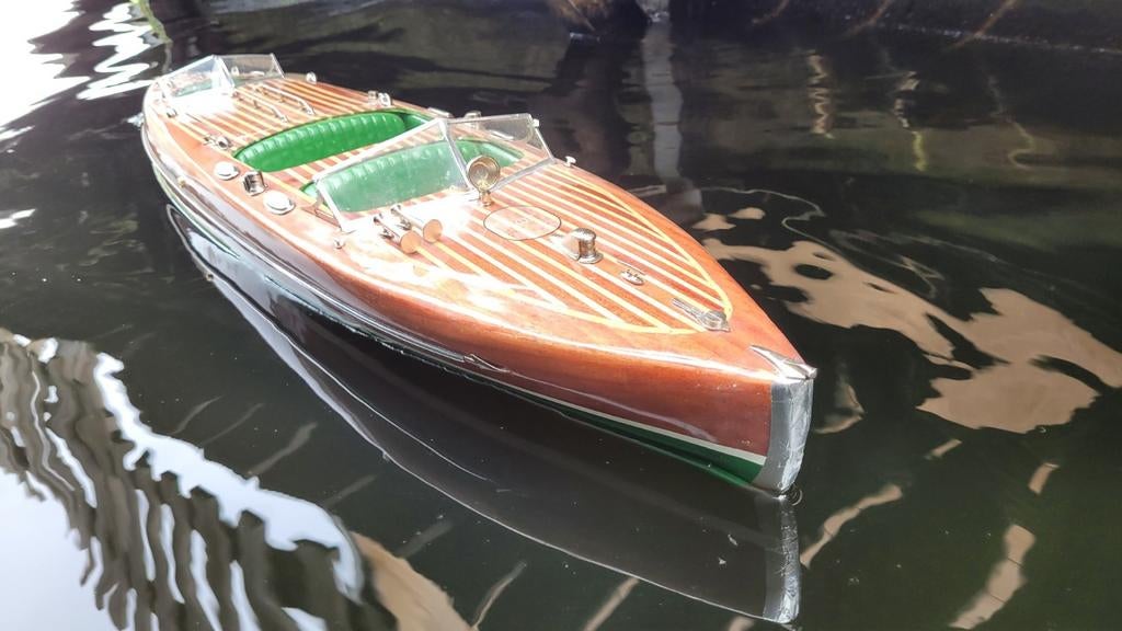 Typhoon van aeronaut 1 meter, Hobby en Vrije tijd, Modelbouw | Boten en Schepen, Ophalen, Groter dan 1:32