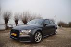 Audi A3 sportback 30 TFSI Daytona Grey 3x S-line, Origineel Nederlands, Handgeschakeld, Particulier, Zilver of Grijs