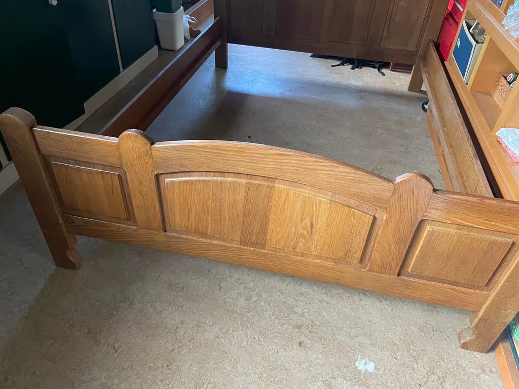 TEAB! Massief eiken slaapkamer Bed Nachtkastjes Rek Plank, Huis en Inrichting, Ophalen, Zo goed als nieuw, Tweepersoons, Eiken